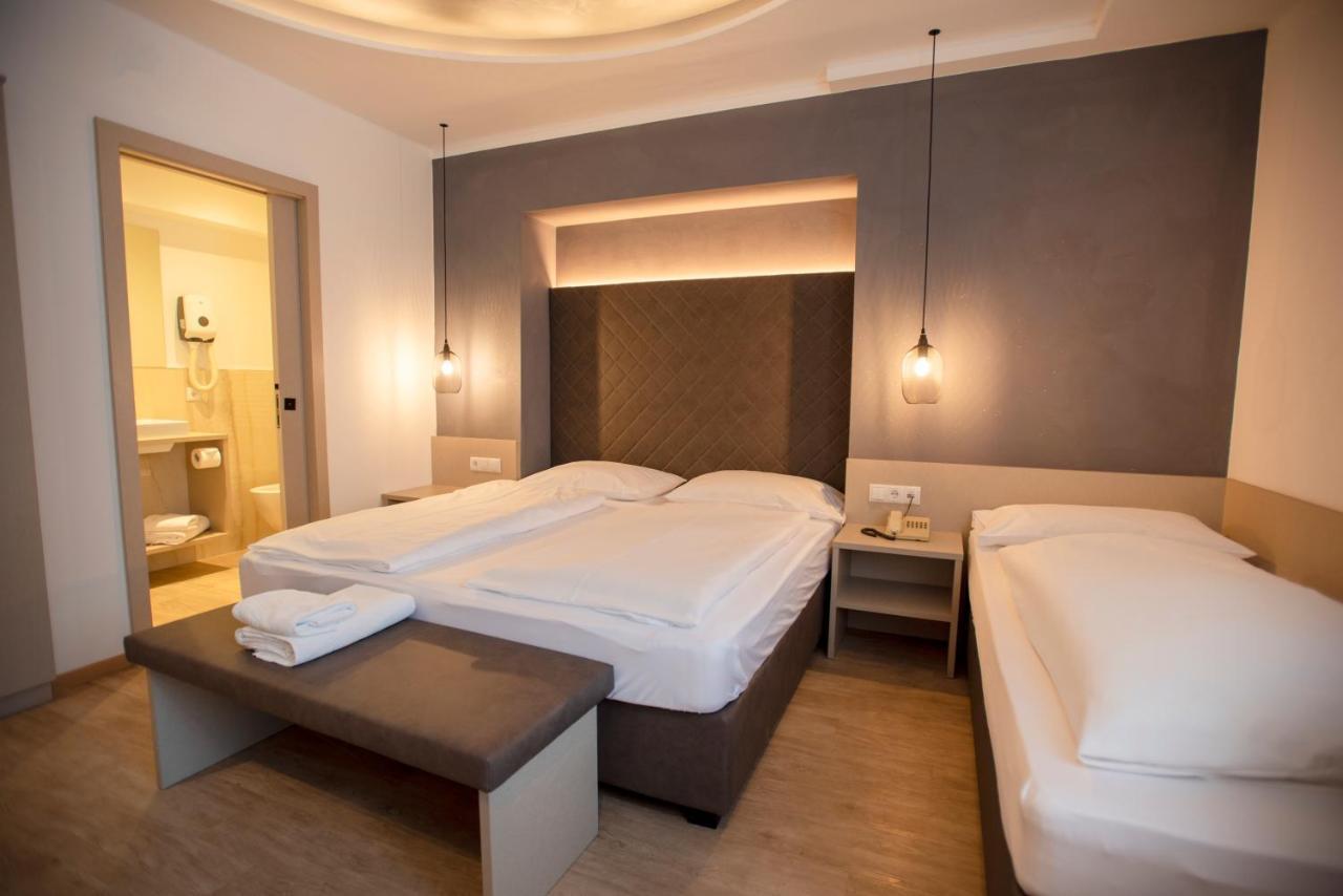 Hotel Chrys Болзано Екстериор снимка