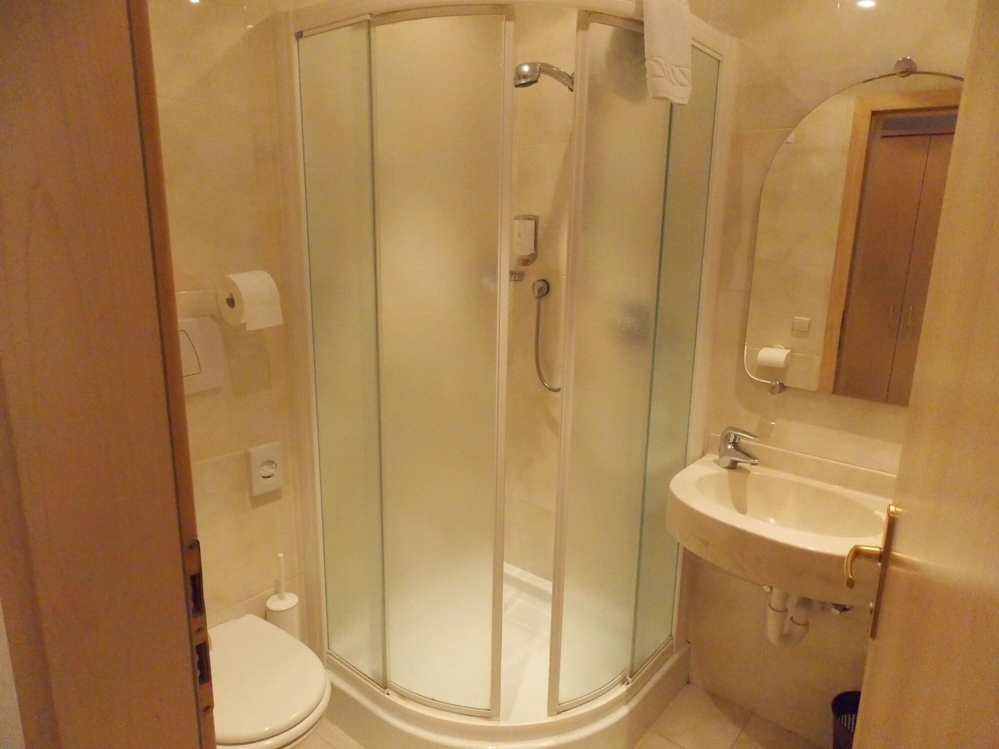 Hotel Chrys Болзано Екстериор снимка