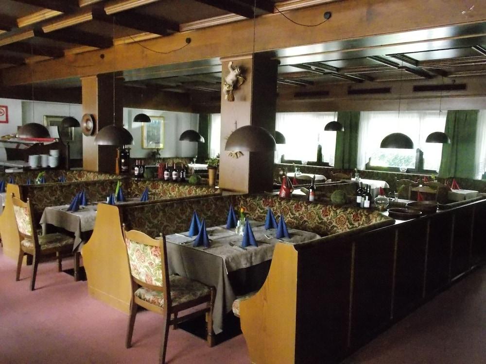 Hotel Chrys Болзано Екстериор снимка