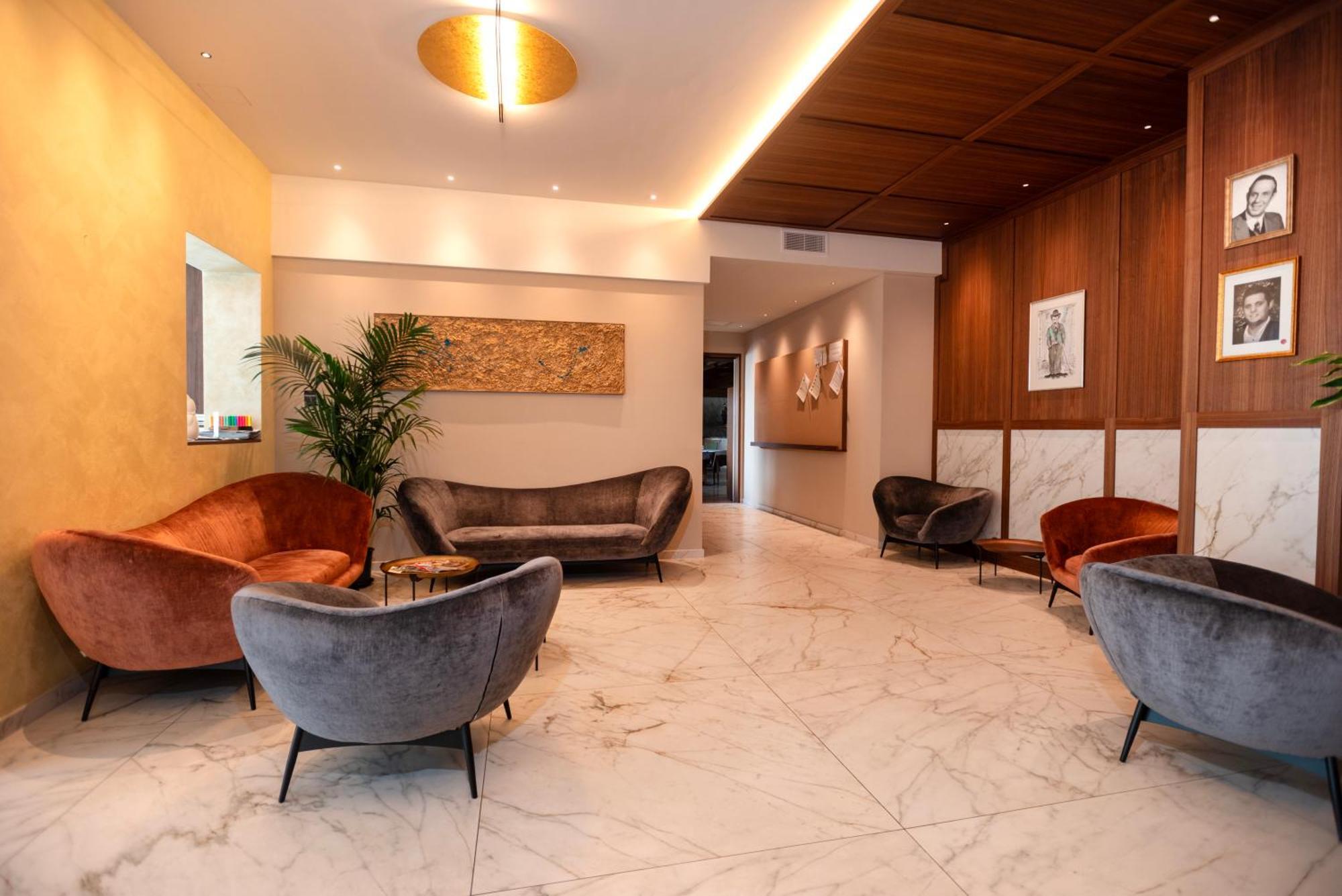 Hotel Chrys Болзано Екстериор снимка