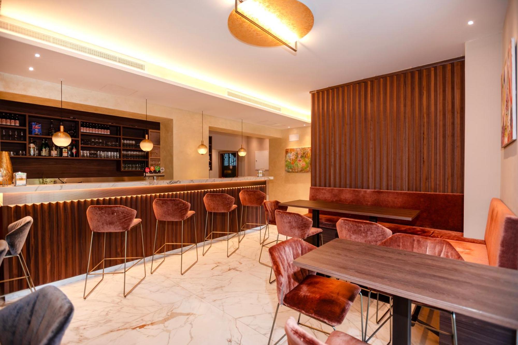 Hotel Chrys Болзано Екстериор снимка