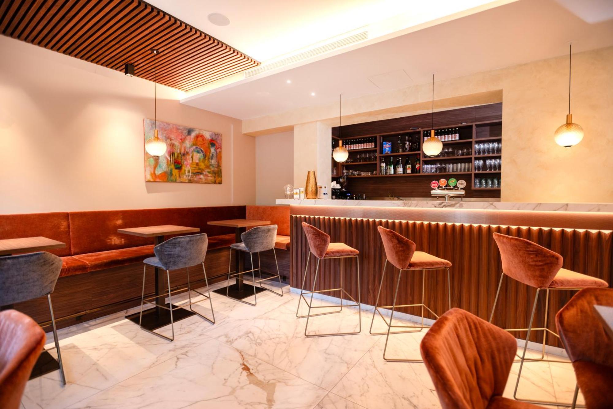 Hotel Chrys Болзано Екстериор снимка