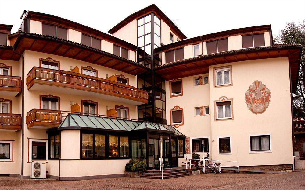 Hotel Chrys Болзано Екстериор снимка