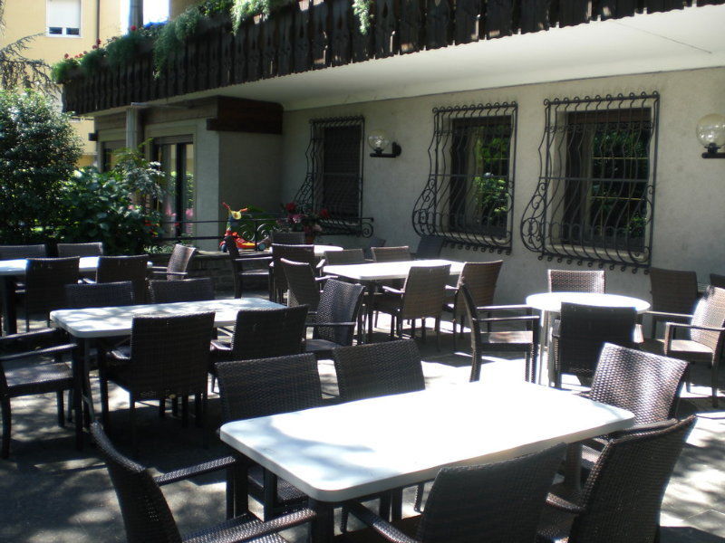 Hotel Chrys Болзано Екстериор снимка